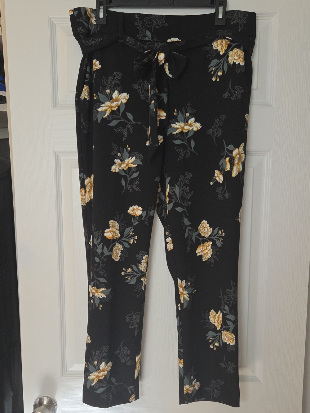 Jules&Leopold- Sz.Large Stretch Dress Pants With Fabric Belt